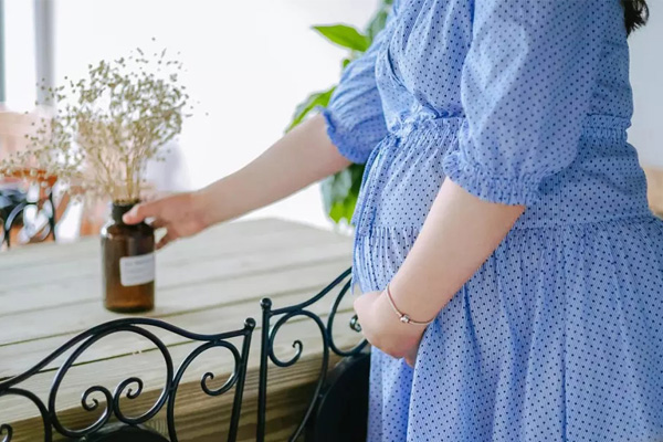 卵巢功能下降还能做试管婴儿吗？